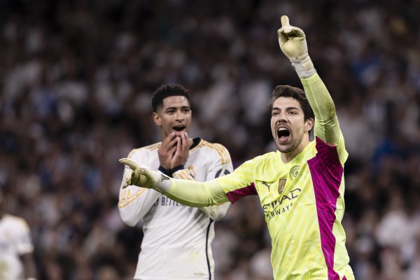 记者：曼联参议奥尔特加情况，球员对转会魄力洞开但尚未作念出决定