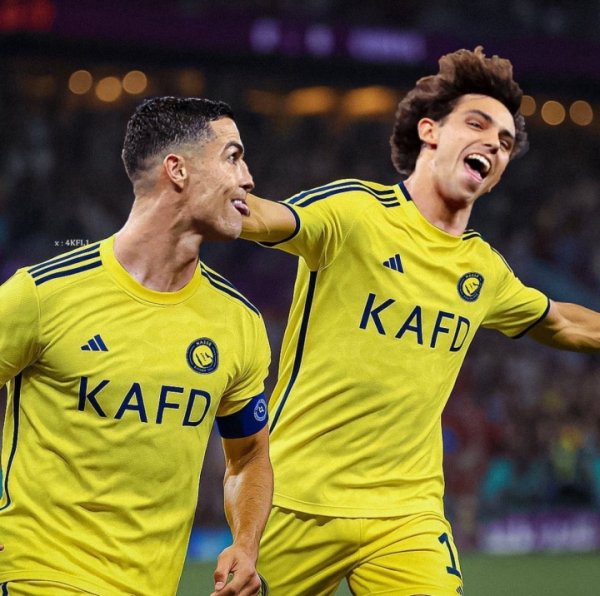 罗总出马！罗马诺：菲利克斯曾特殊接近本菲卡 C吸收电劝服他加盟