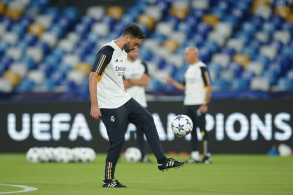 小安切洛蒂：我的姓氏相配千里重，就像马尔蒂尼这个姓氏也同样千里重