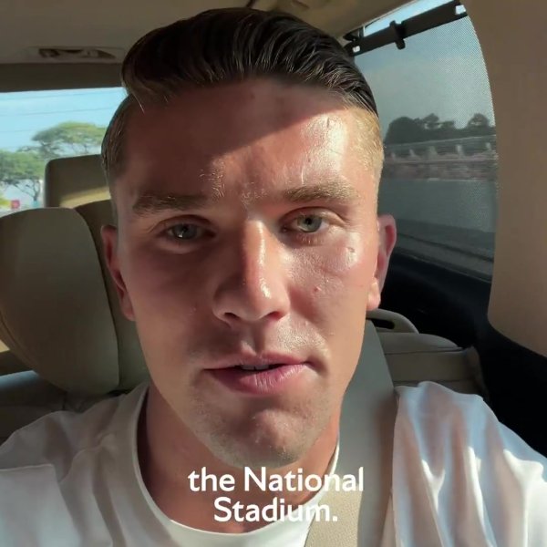 马阻挡蹄！约克雷斯赶往球场：迫不足待思与阿森纳球迷碰面