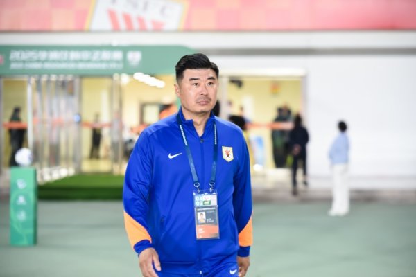 韩鹏：压力在主队咱们没任何压力 穷乏高点通过定位球训练弥补