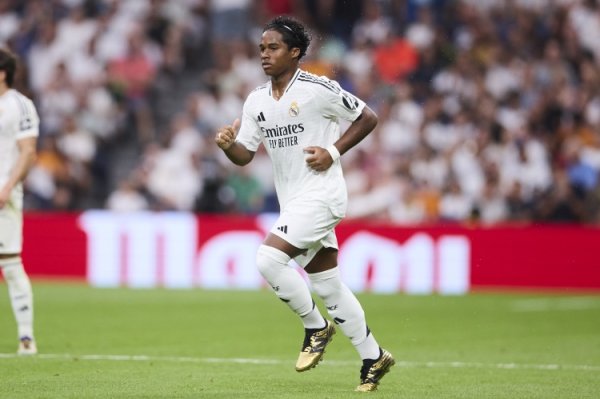 马卡：恩德里克未条件皇马9号球衣，他将不时穿16号