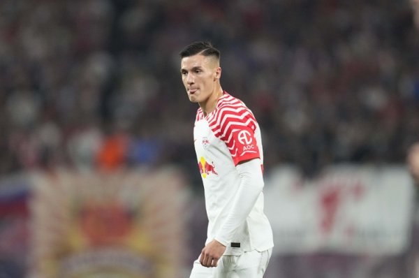 记者：塞斯科在曼联周薪16万镑，若获取欧冠资历将涨薪25%