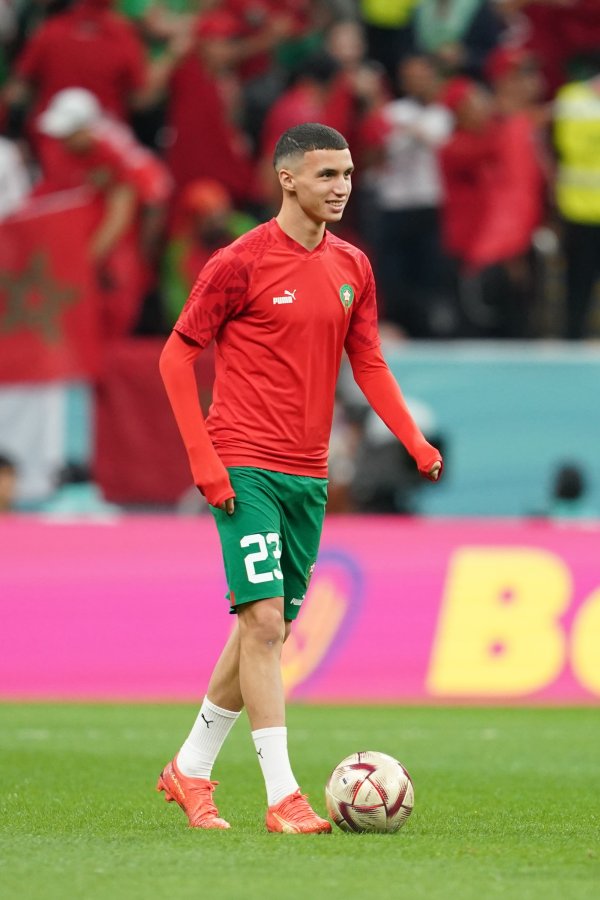 记者：纽卡已有关蓝狐中场埃尔哈努斯团队，照拂转会条件