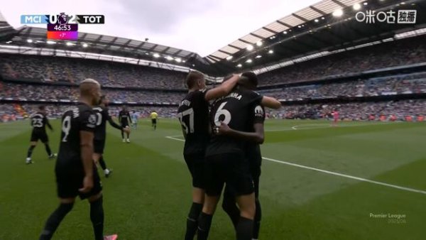 发扬倒霉！特拉福德荒谬直立，帕利尼亚破门，曼城0-2落伍热刺！