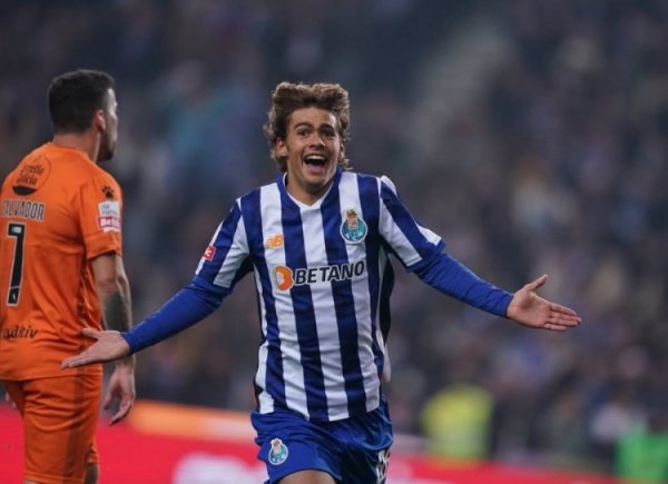 罗马诺：吉达汇注报价莫拉6300万欧+10%经济权柄，遭到波尔图拒却