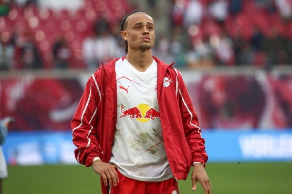 罗马诺：热刺认真和莱比锡就西蒙斯转会进行商量，和蓝军伸开竞争