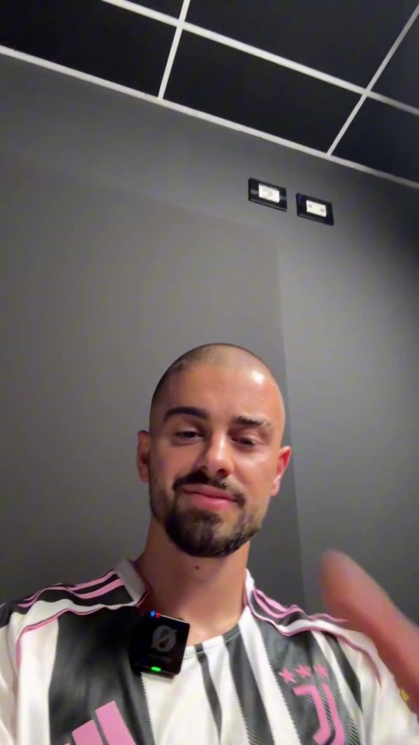 热格罗瓦用汉文问好，尤文臣博簸弄：新援第一个特质是汉文很程序