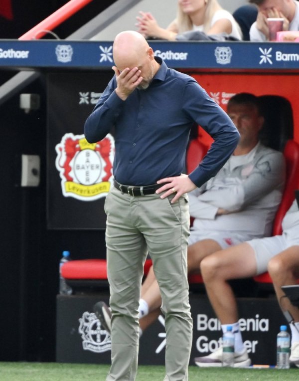 危！踢球者：药厂并未公开守旧滕哈赫，关窗后高层将决定他的改日