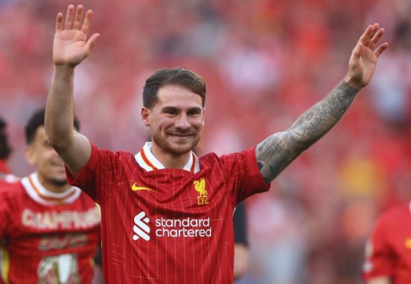 随队记者：麦卡利斯非凡望出战阿森纳，索博瞻望接续担任右后卫