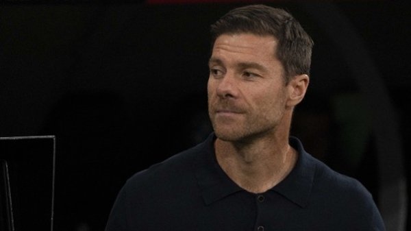 阿隆索重返雷亚莱竞技场，两位前皇家社会B队主帅之间的计策对决