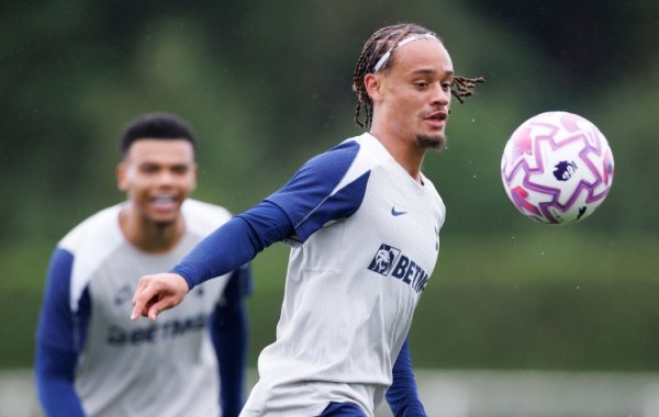 牙东说念主揭秘西蒙斯转会：切尔西有财务狂妄 弗兰克指出球员不及