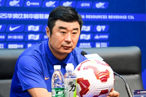 韩鹏：任何球队都会对瓦科上驻扎强度，泽卡和高准翼因伤缺席本轮