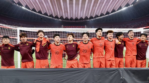 中国男足现在谁能立足五大联赛？哪支俱乐部能获取外助注册加成？