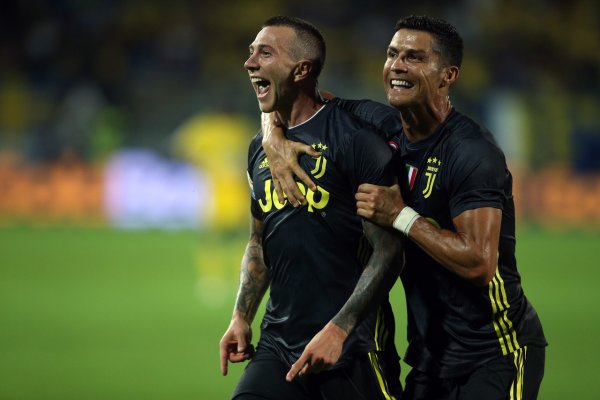 贝纳德斯基：C罗比你念念象的要蔼然温存解东谈想法，能和全球打得火热