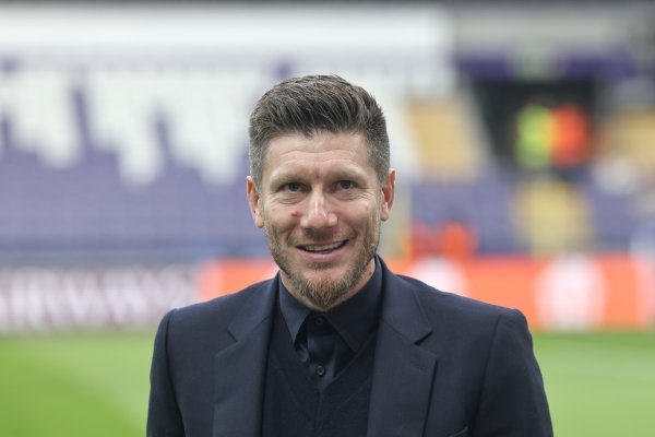 记者：摩纳哥将圣吉罗斯38岁少帅视为头号方针，已向对方球队询价