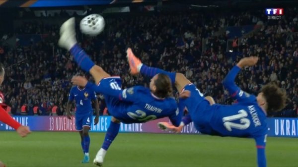 不成念念议的一致性！托万x阿克利乌舍演出双东谈主倒钩