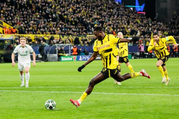 图片报：吉拉西明夏解约金将降至约5000万欧，巴萨对其特意