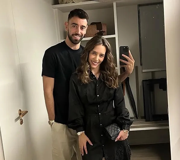 妻子劝服留队❗B费：她问我在曼联作念到一切了吗？她知说念我还莫得