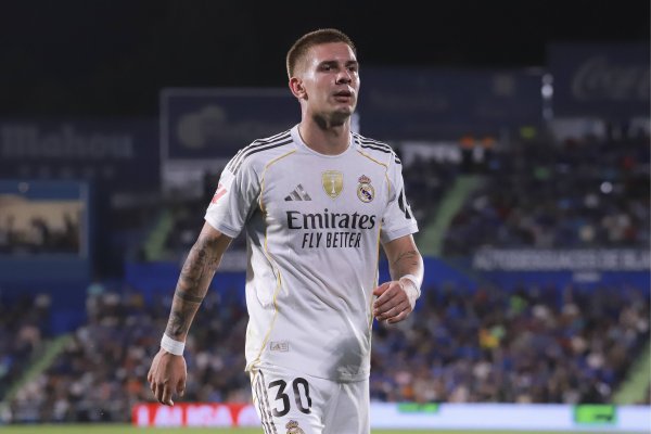 头痛！阿斯：阿隆索纠结国度德比首发，用马斯坦托诺也曾卡马文加