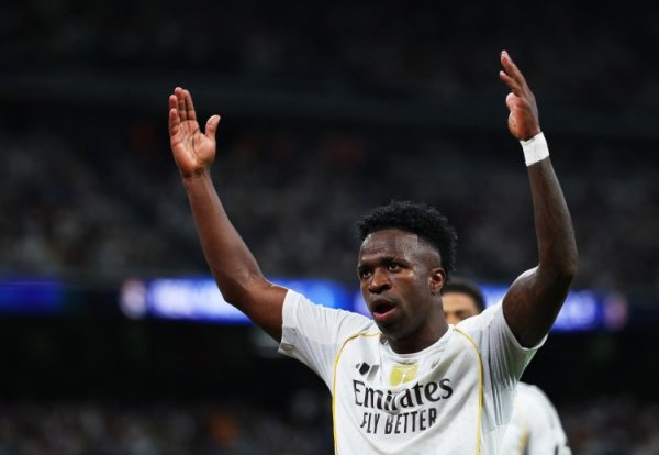 世体：皇马高层不悦维尼修斯的气派，队友们也以为他举止不当