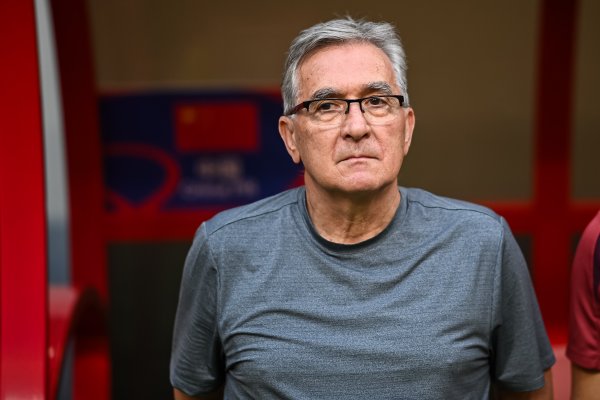 伊万说明退休原因：是技巧去完成其它事情了，比如去休养我的膝伤