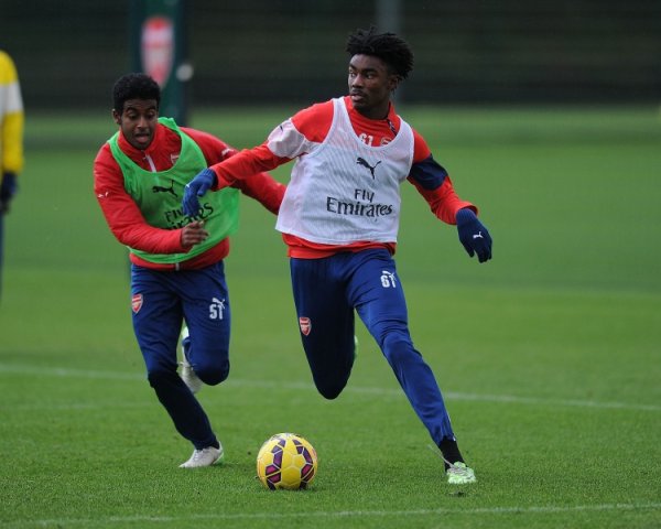 太阳报先容前枪手神童：23岁因伤退役，曾入行法律，现时创办公司