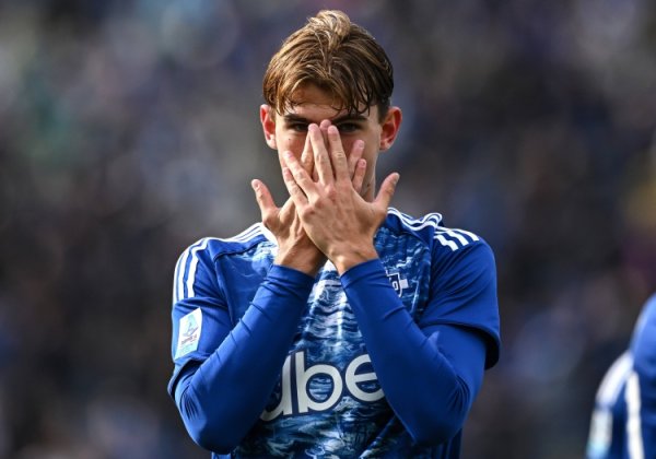 TA：帕斯下赛季很有可能回皇马，球员今夏驱逐了热刺国米等球队