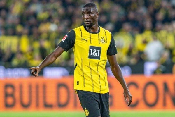 英媒：吉拉西可能会被推选给曼联，后者未详情是否冬窗放都尔克泽