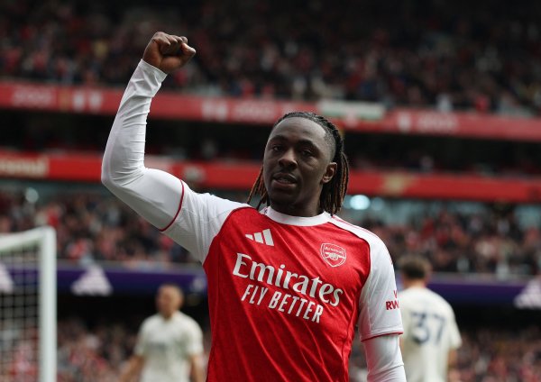 北伦敦德比戴帽！独处报：阿森纳正本瞻望埃泽圣诞节时才会爆发