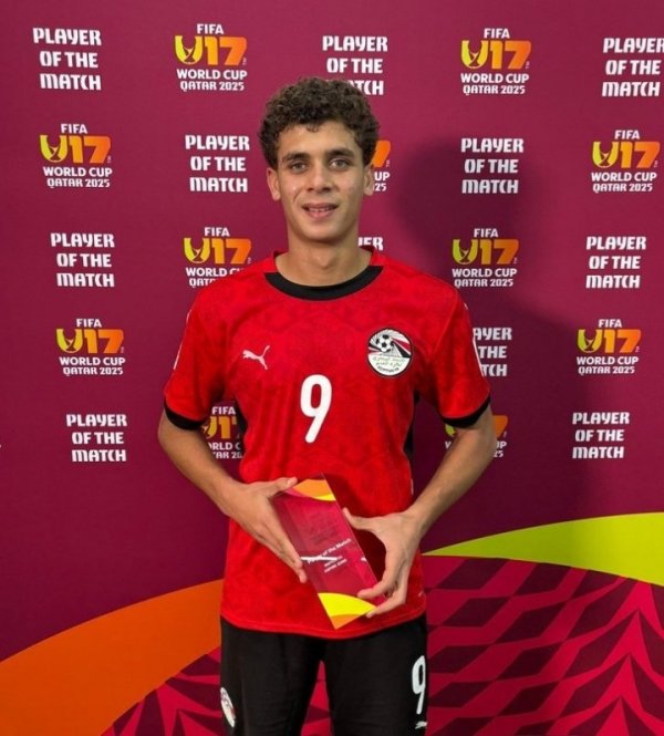 记者：巴萨柔软埃及17岁前卫哈姆扎·阿卜杜勒卡里姆