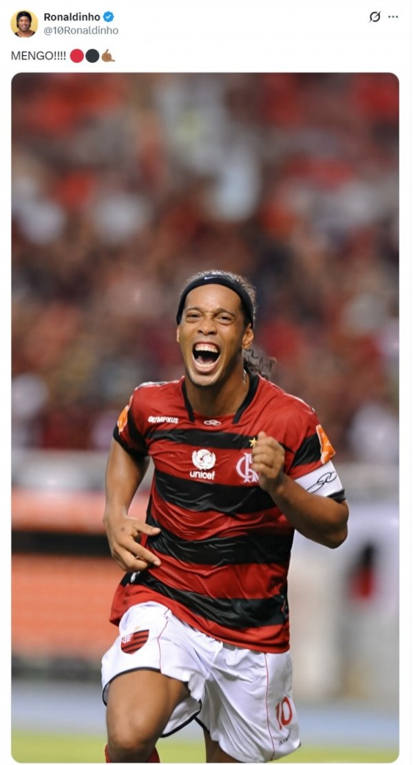 小罗社媒晒遵循弗拉门戈时刻相片，庆祝老东家夺得巴甲冠军